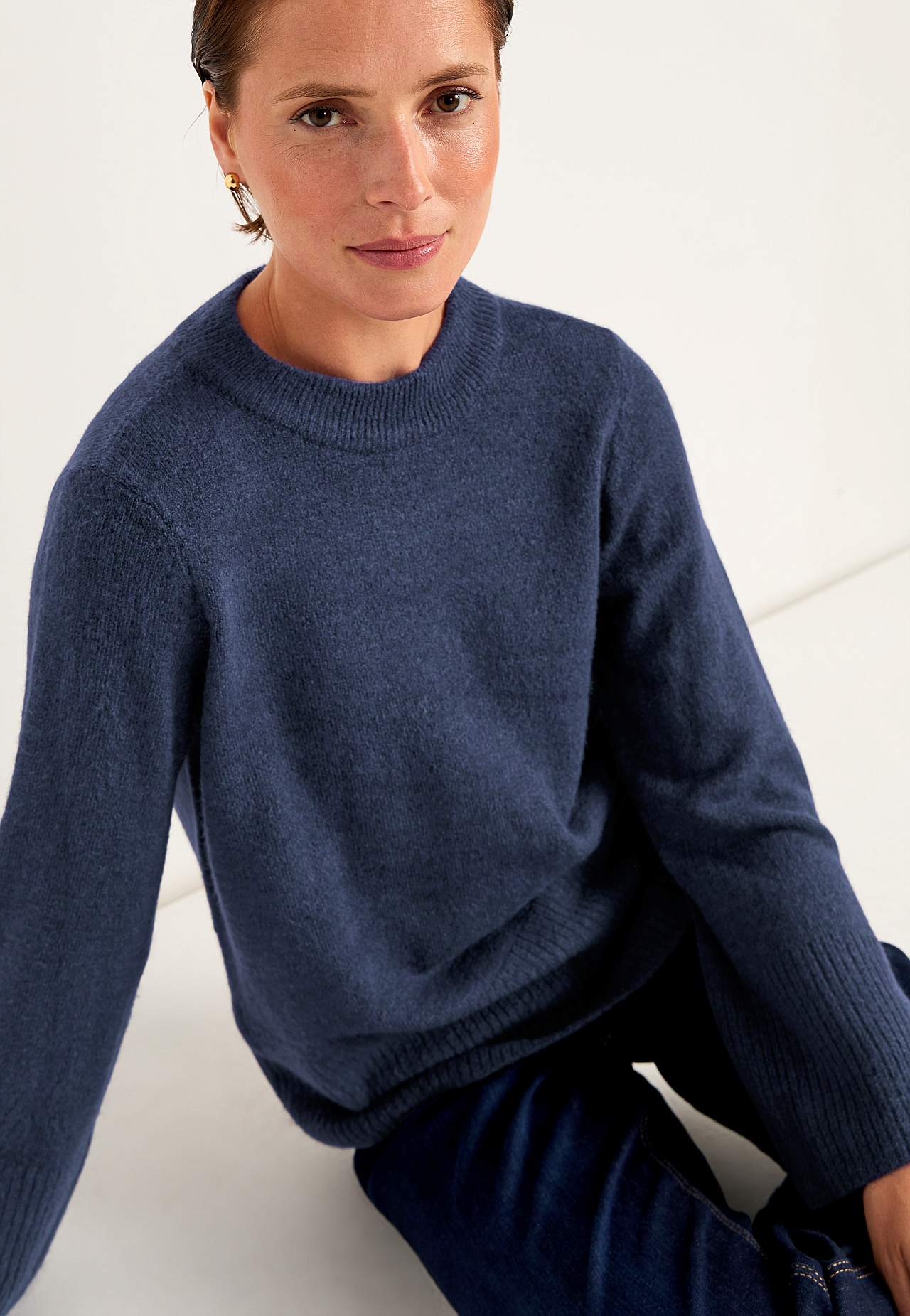 Dzianinowy sweter z okrągłym dekoltem