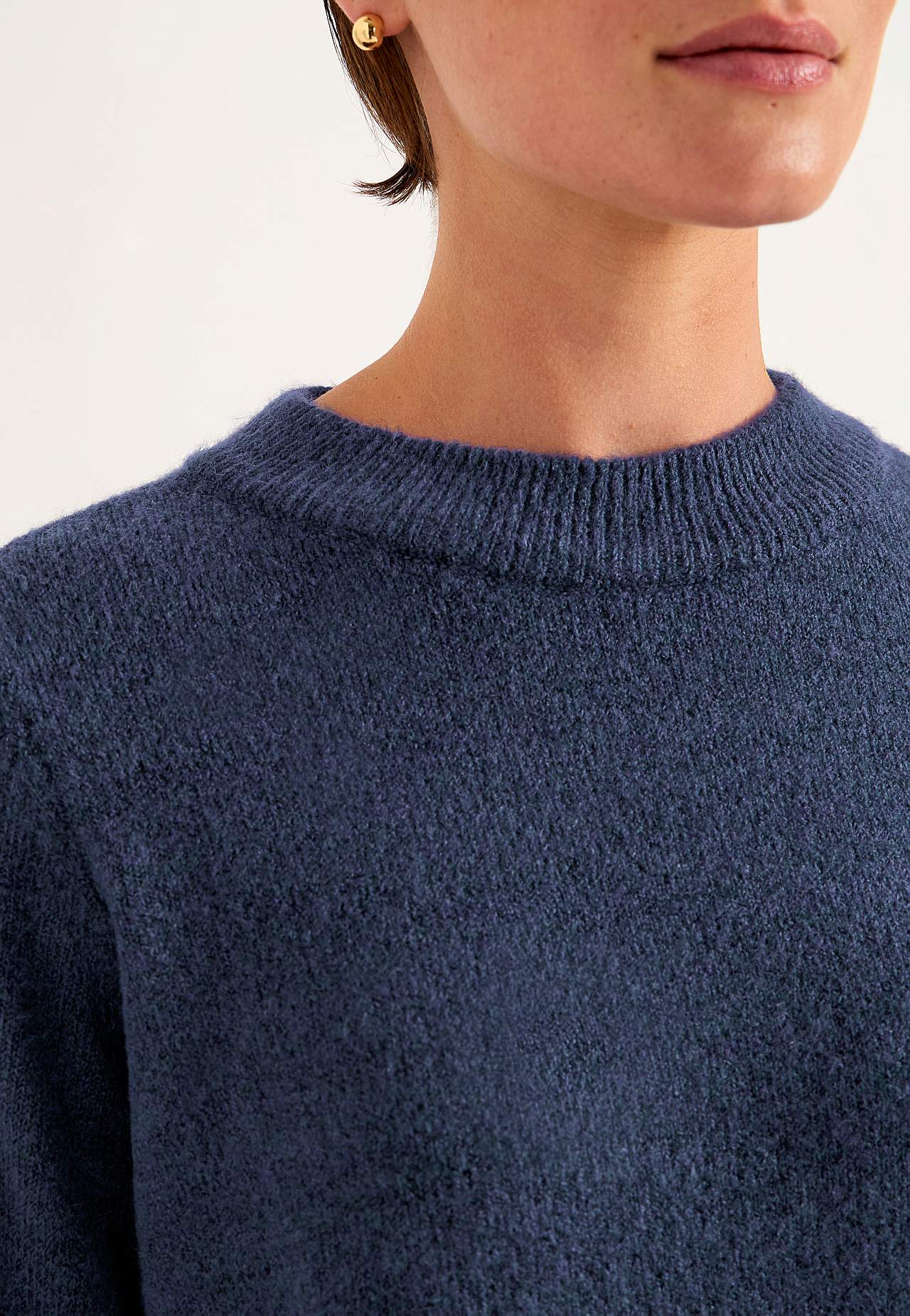 Dzianinowy sweter z okrągłym dekoltem