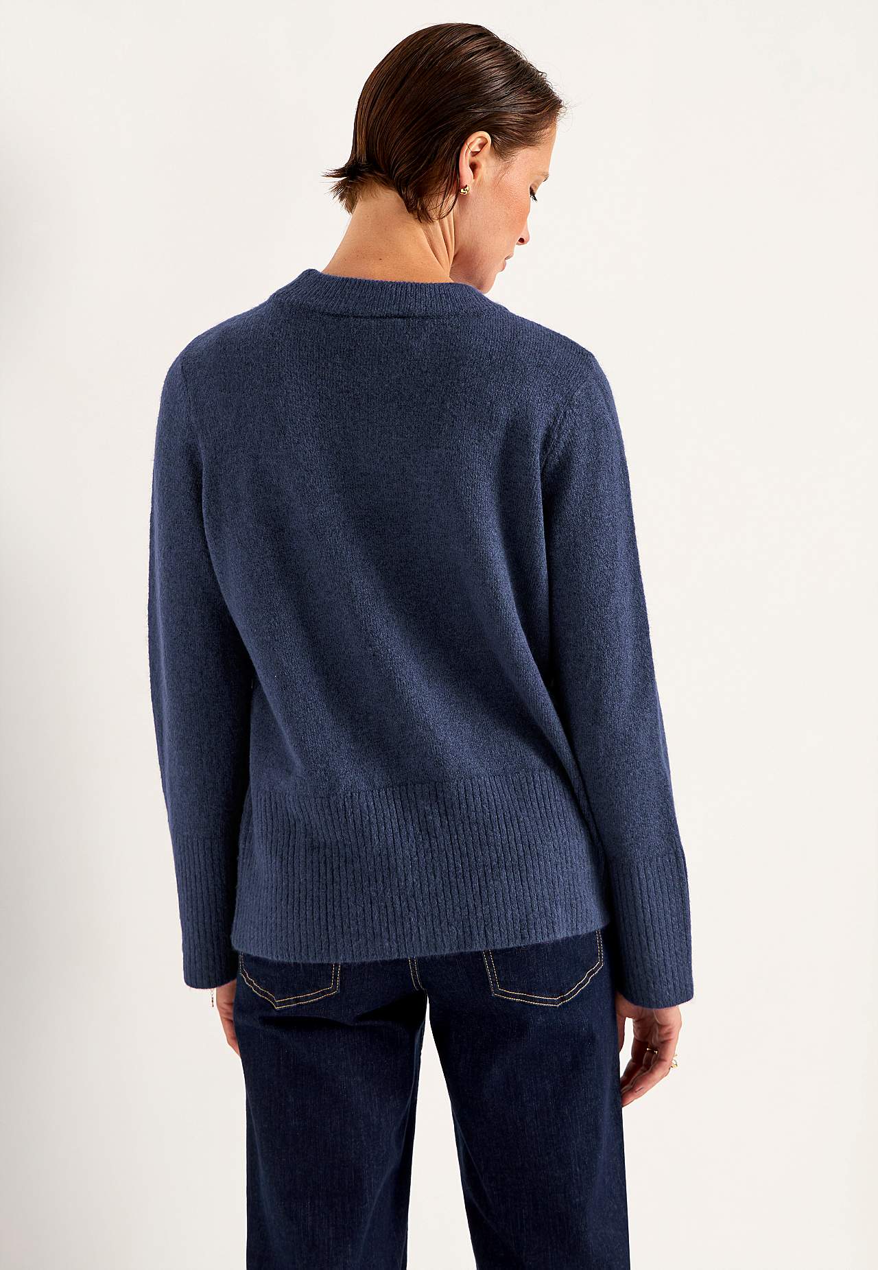 Dzianinowy sweter z okrągłym dekoltem