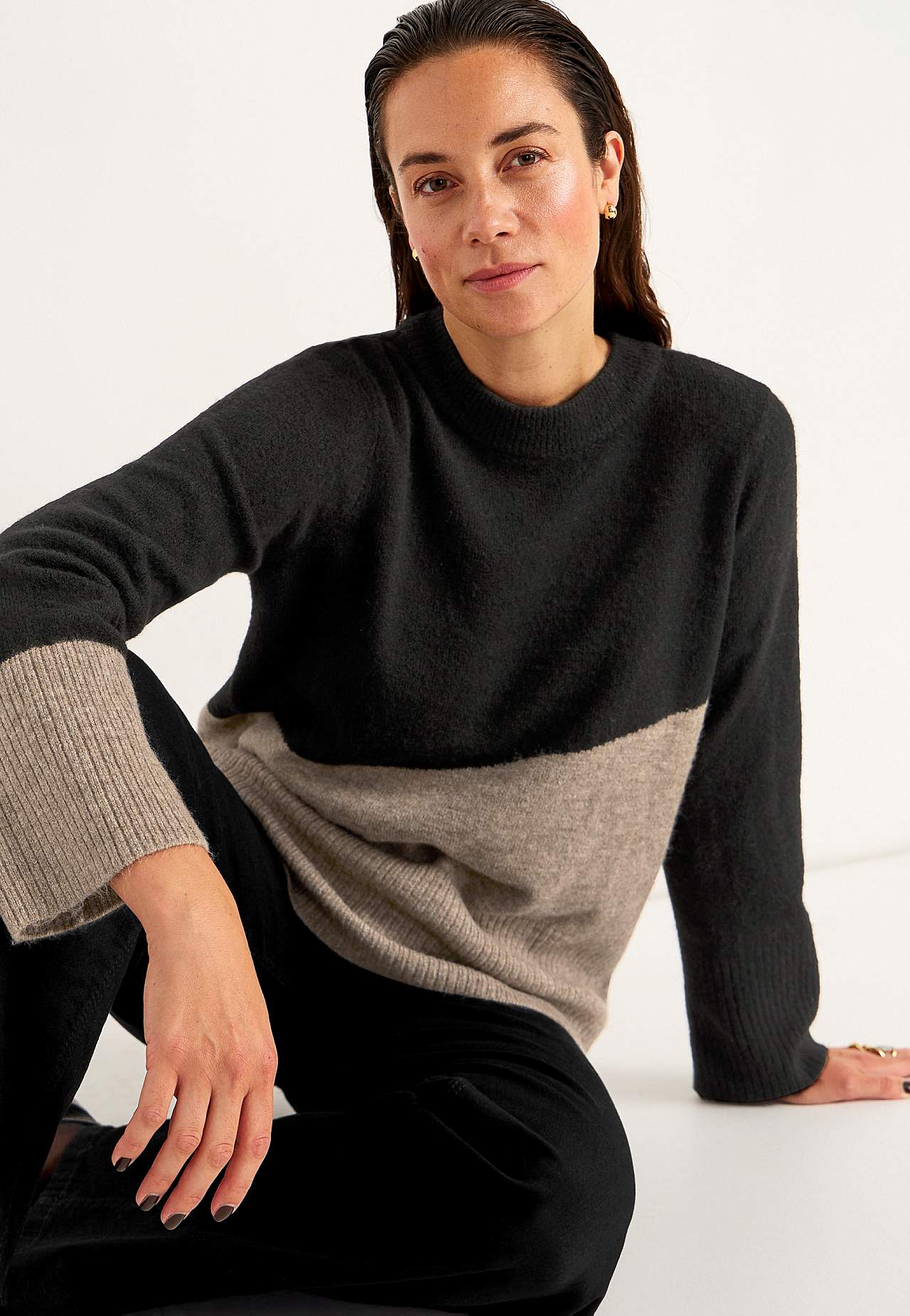 Dzianinowy sweter z okrągłym dekoltem