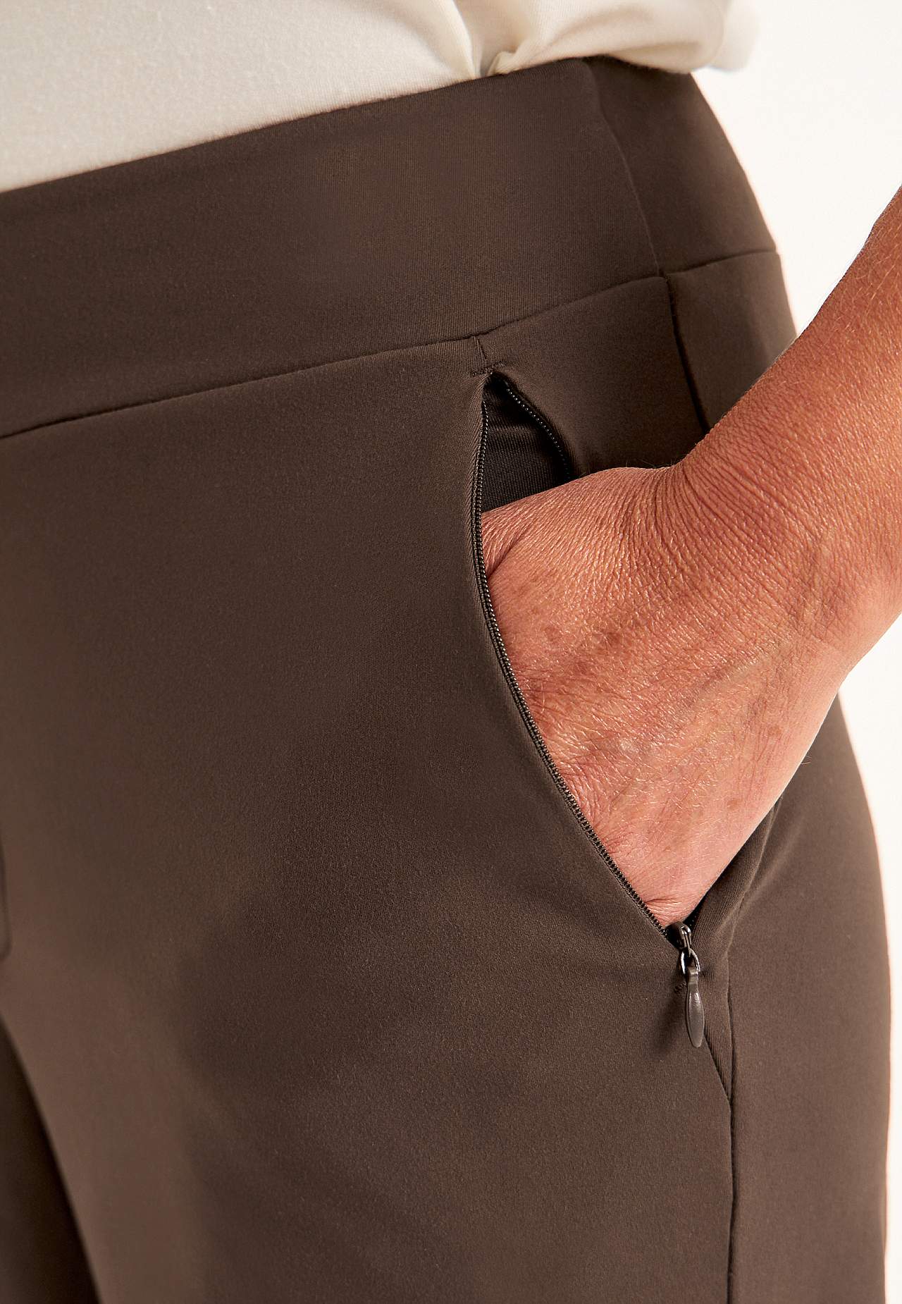 Wszechstronne i szerokie spodnie z dżerseju Daria