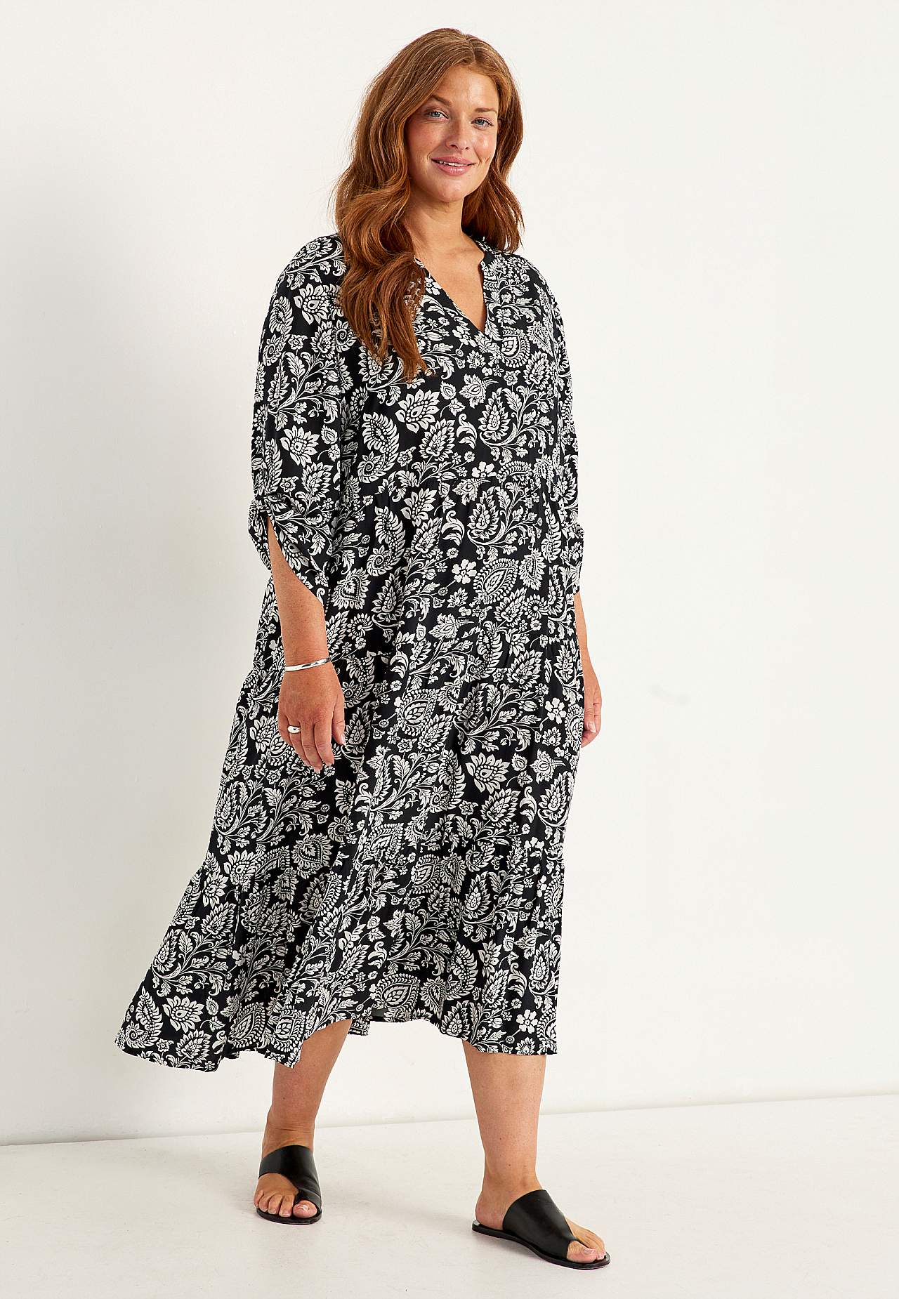 Sukienka z falbankami