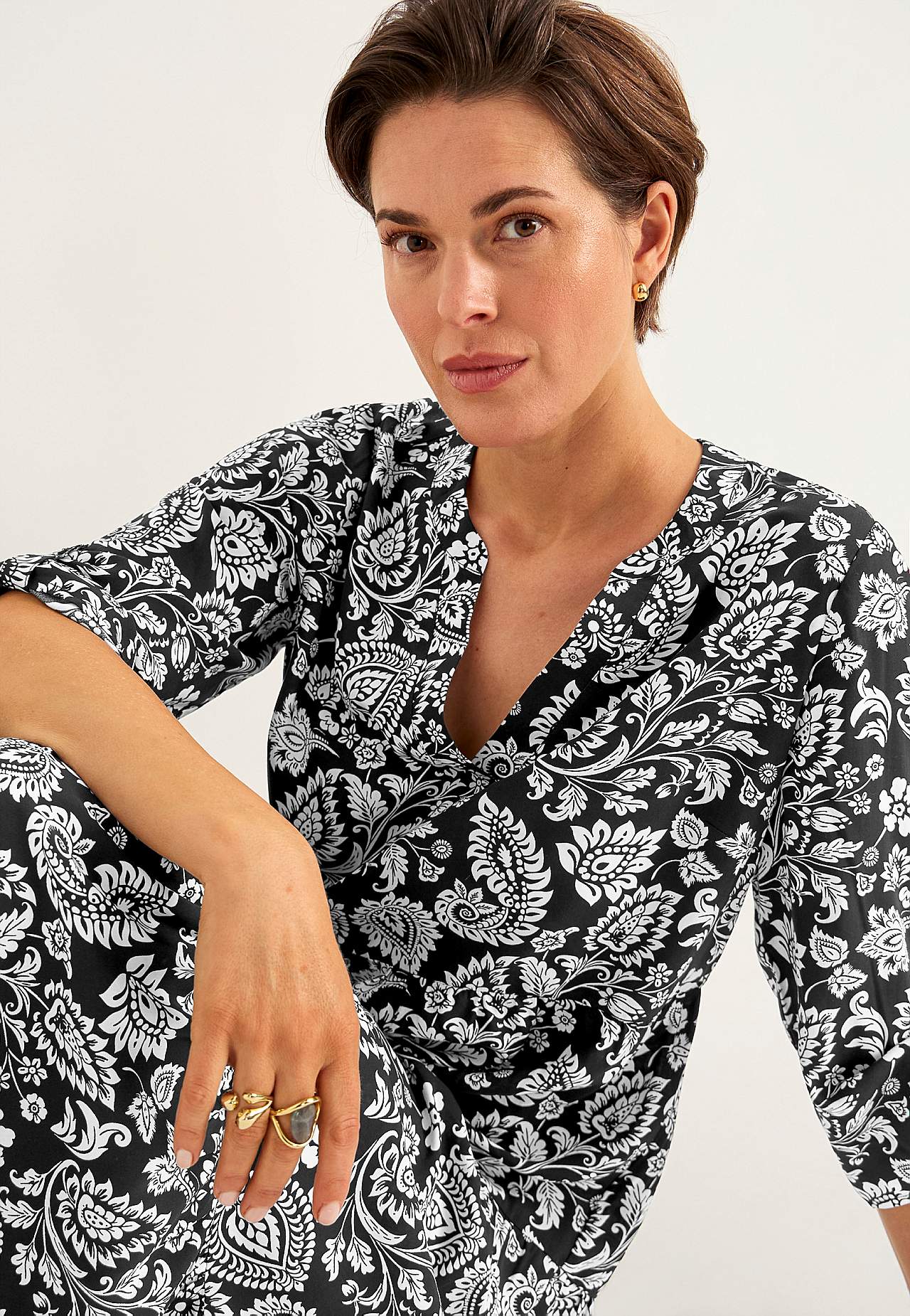 Sukienka z falbankami