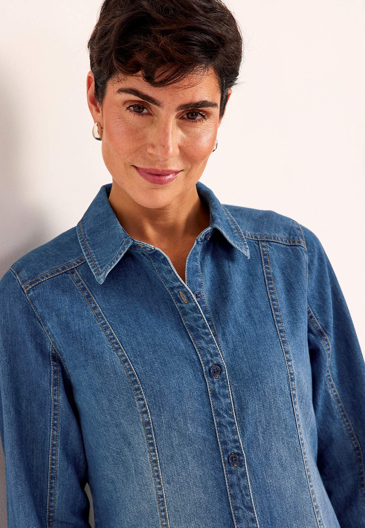 Nierozciągliwa sukienka jeansowa