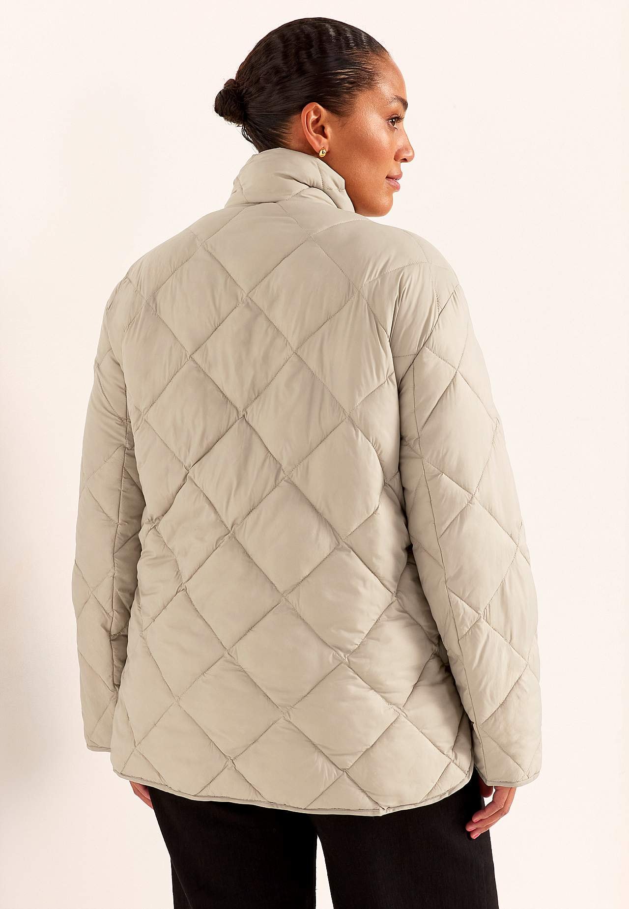 Pikowana lekka kurtka