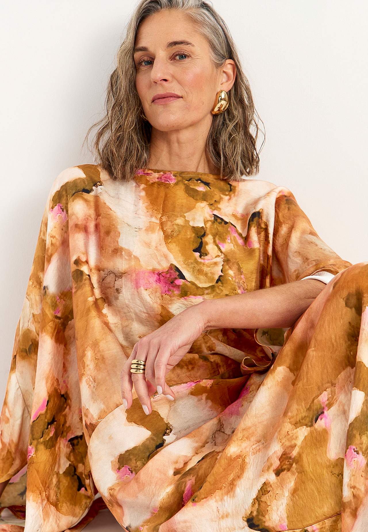 Wzorzysta sukienka kaftanowa