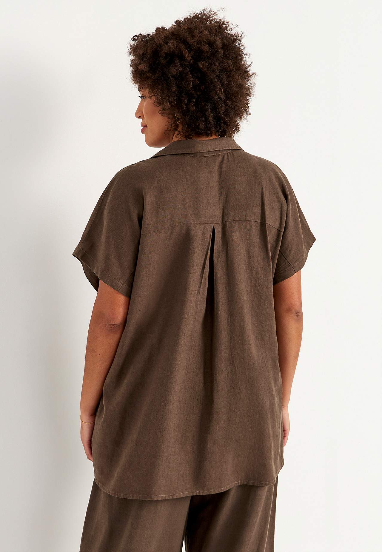 Lniana tunika z kieszeniami