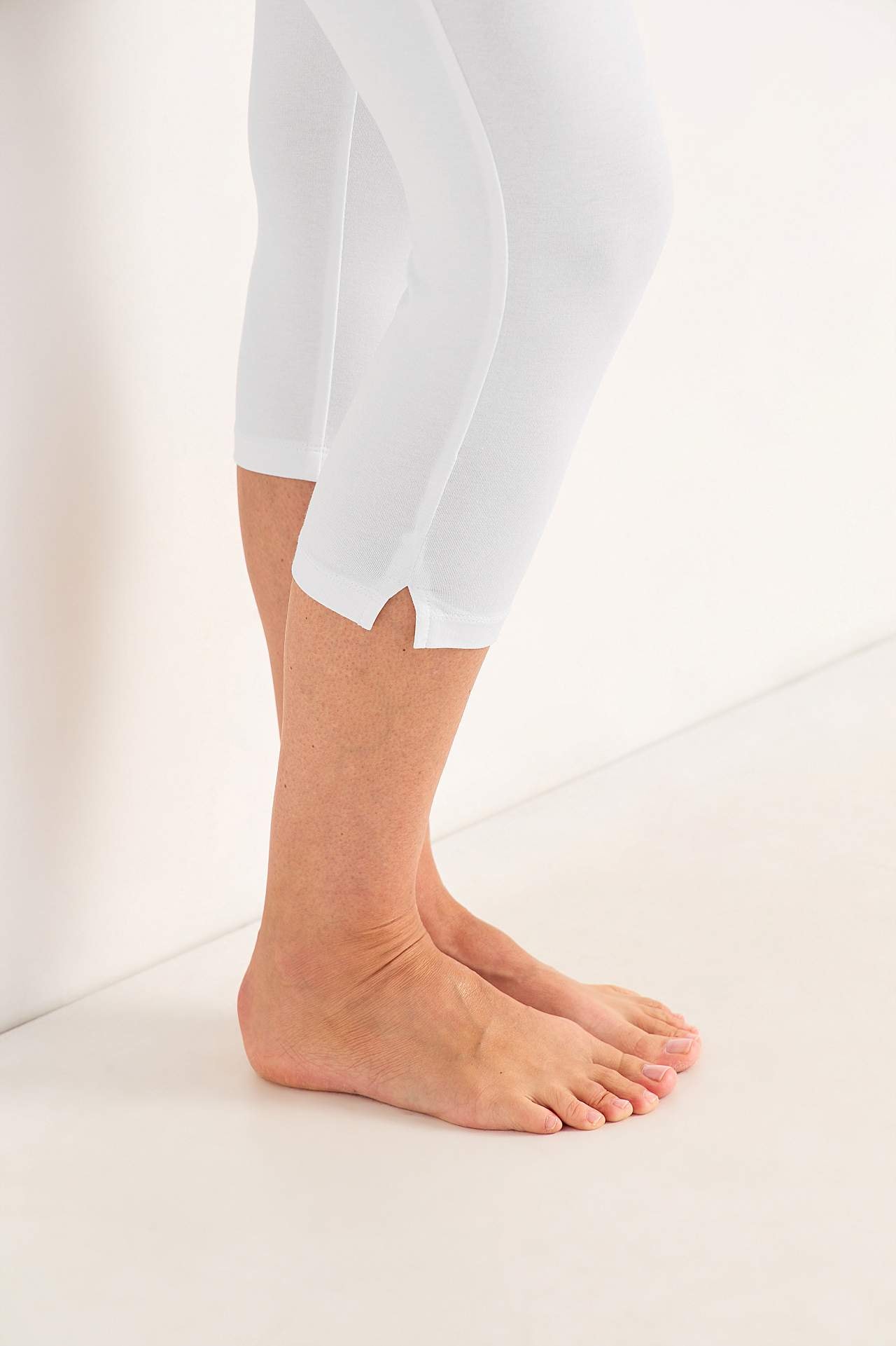 Legginsy rybaczki z wycięciami na boku