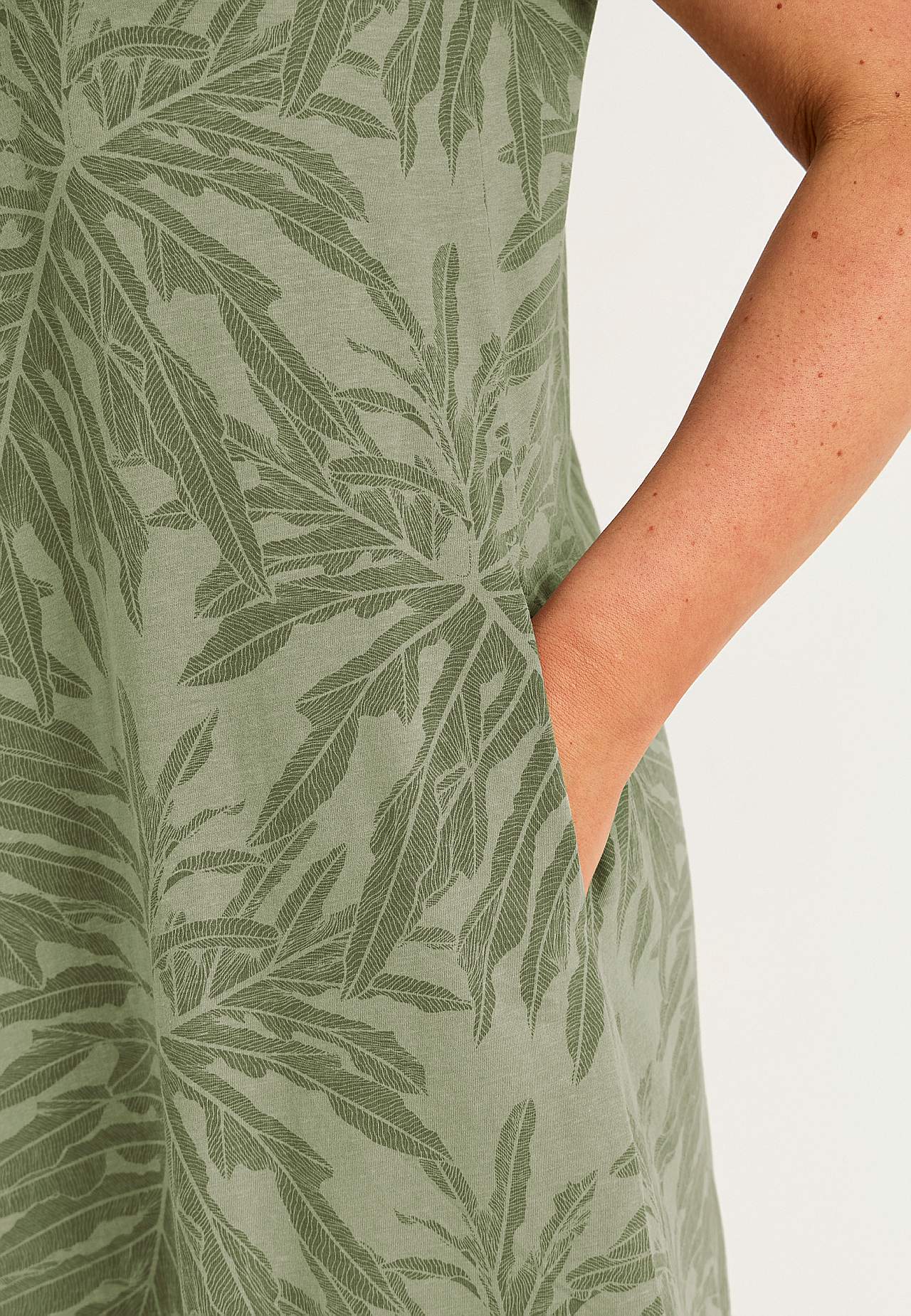 Sukienka z bawełny ekologicznej z kieszeniami