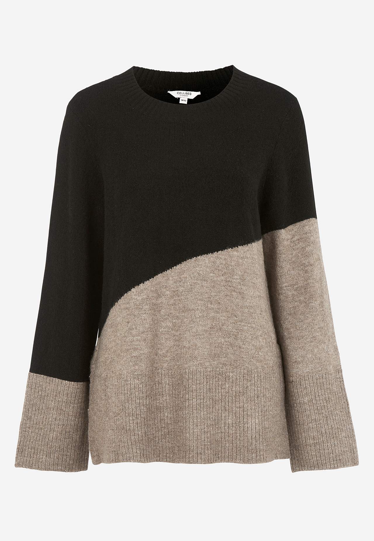Dzianinowy sweter z rozcięciami
