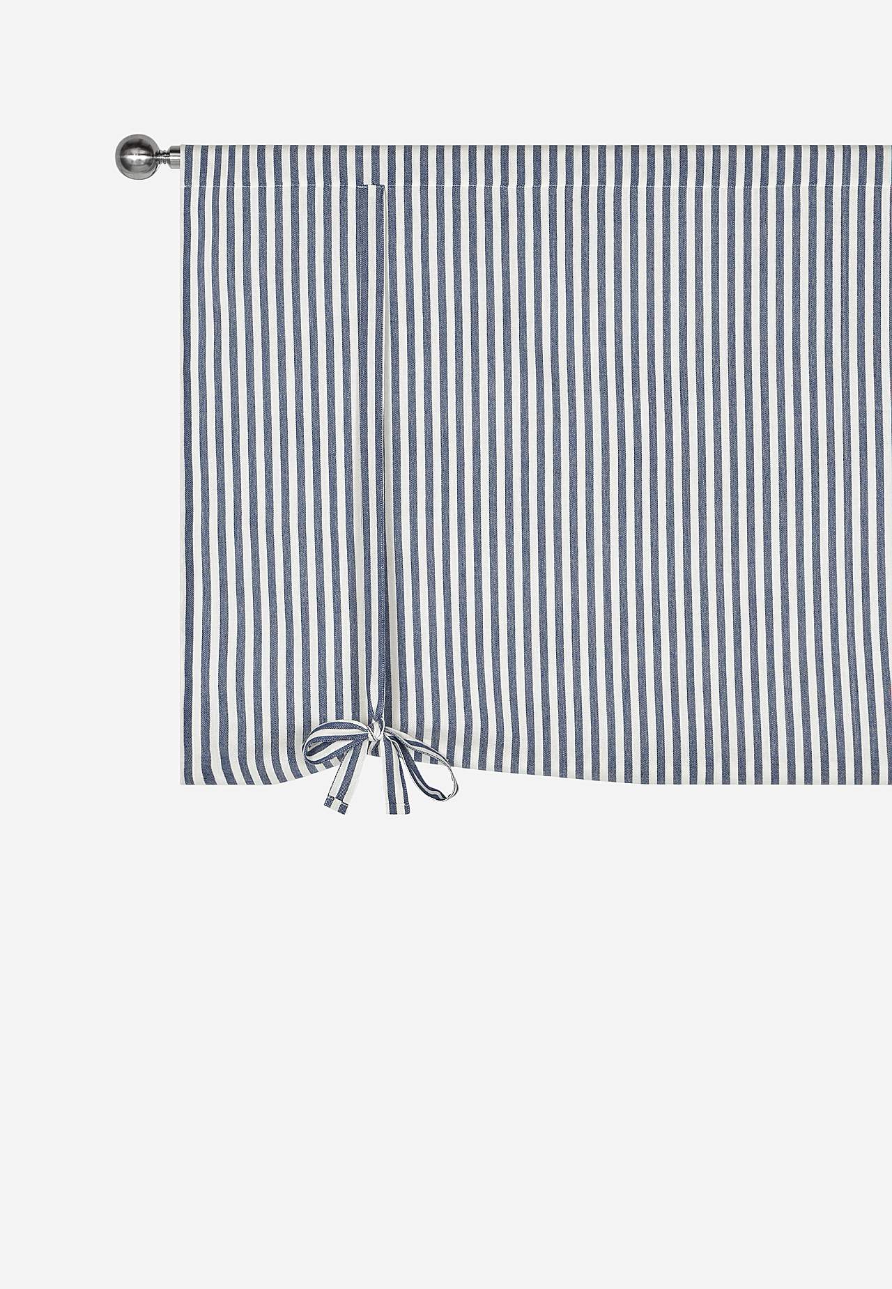 Tkana i pasiasta roleta rzymska